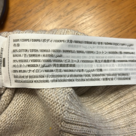 Gently used tan cardigan from Hollister size small. - Picture 5 of 6